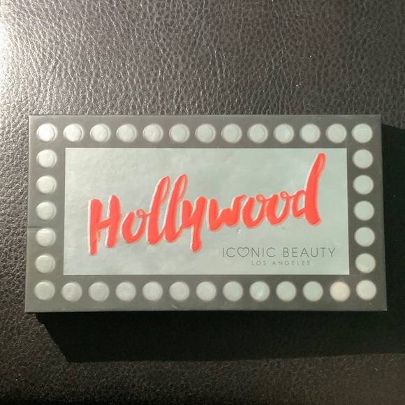 Hollywood Eyeshadow Palette - Matte and Metallic Fall shades! - Picture 1 of 6
